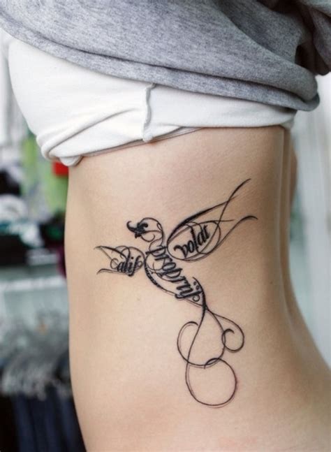 tatuajes para mujeres en las costillas con significado|Tatuajes de costillas para mujer: diseños elegantes。